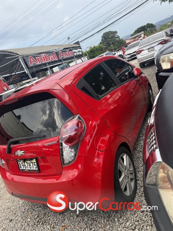 2014 Chevrolet Spark — foto 3 / 9