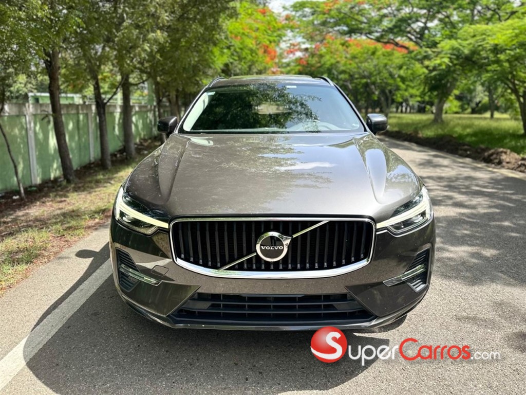 2023 Volvo XC60 Plus B5 — foto 2 / 12