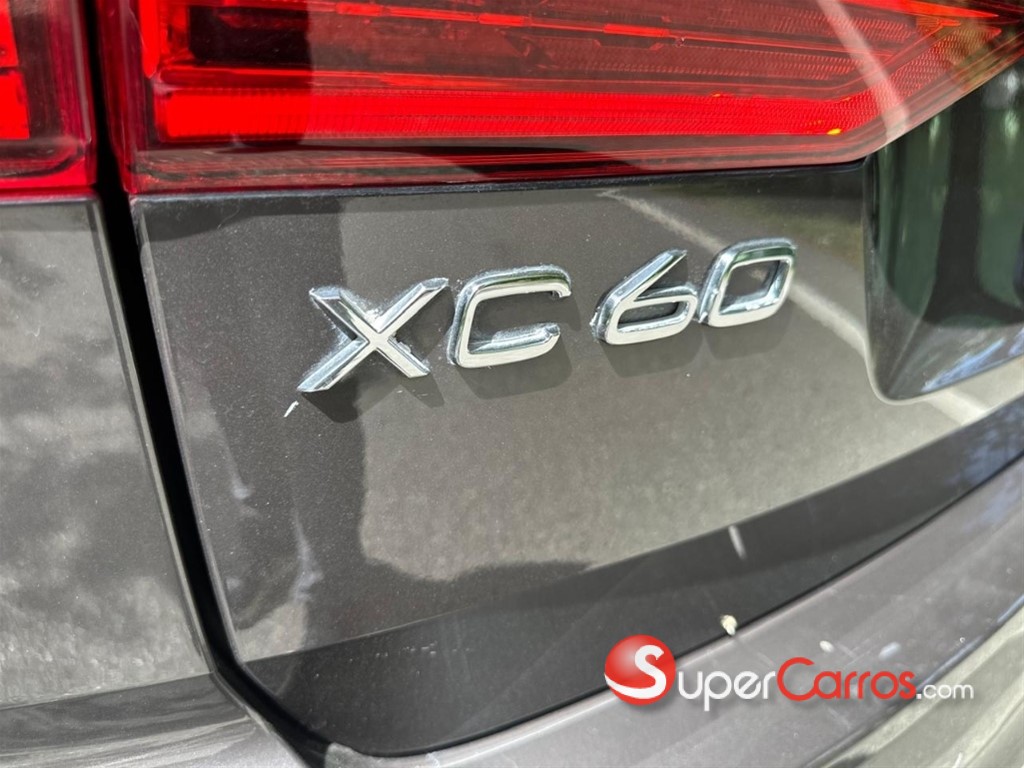 2023 Volvo XC60 Plus B5 — foto 12 / 12