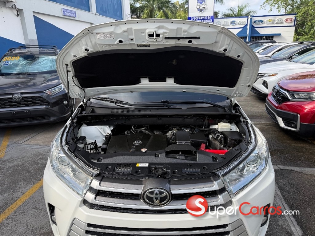 2019 Toyota Highlander XLE — foto 6 / 9