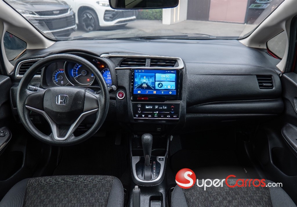2017 Honda Fit — foto 6 / 8