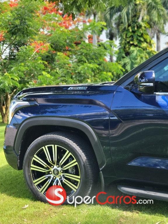 2023 Toyota Sequoia Limited — foto 7 / 12