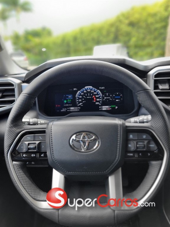2023 Toyota Sequoia Limited — foto 10 / 12