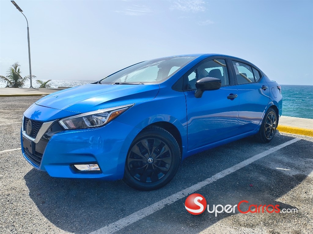 2021 Nissan Versa S Plus — foto 2 / 12