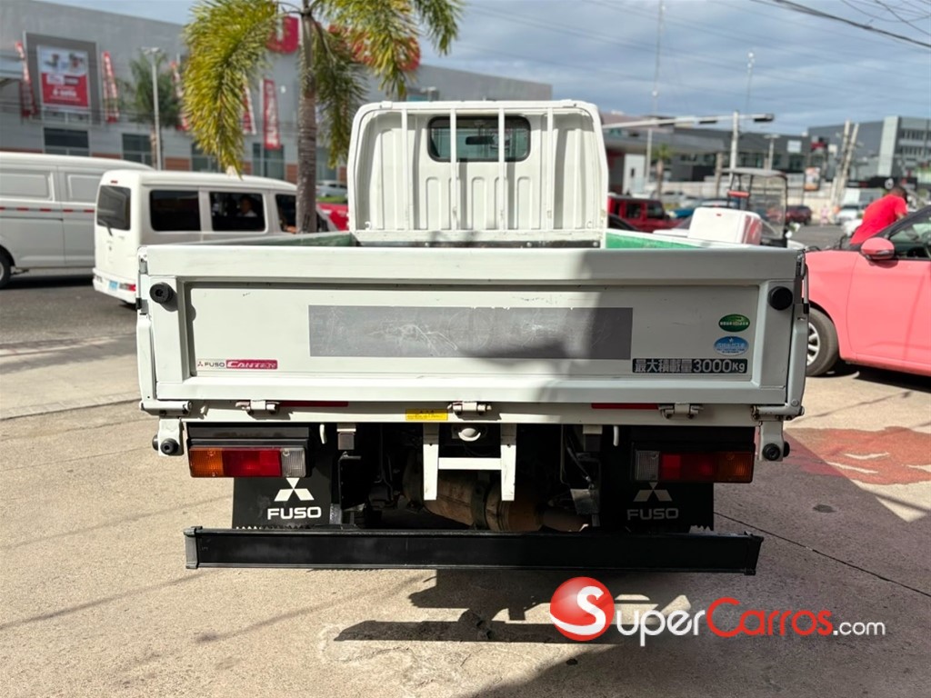 2013 Mitsubishi Motors Fuso — foto 2 / 9