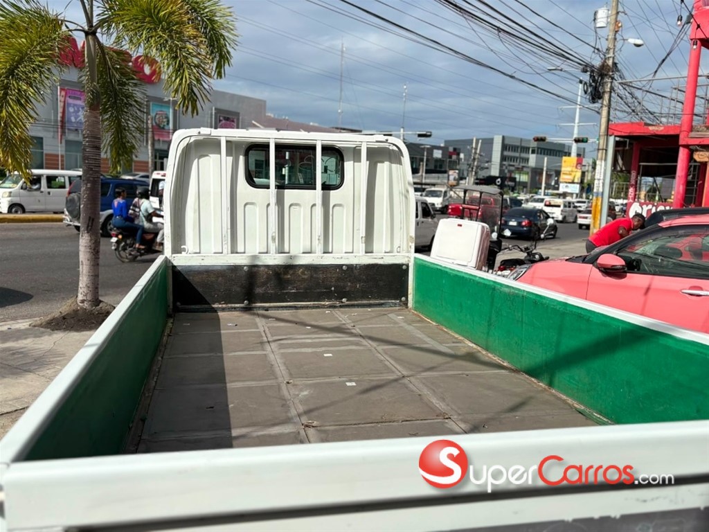 2013 Mitsubishi Motors Fuso — foto 4 / 9