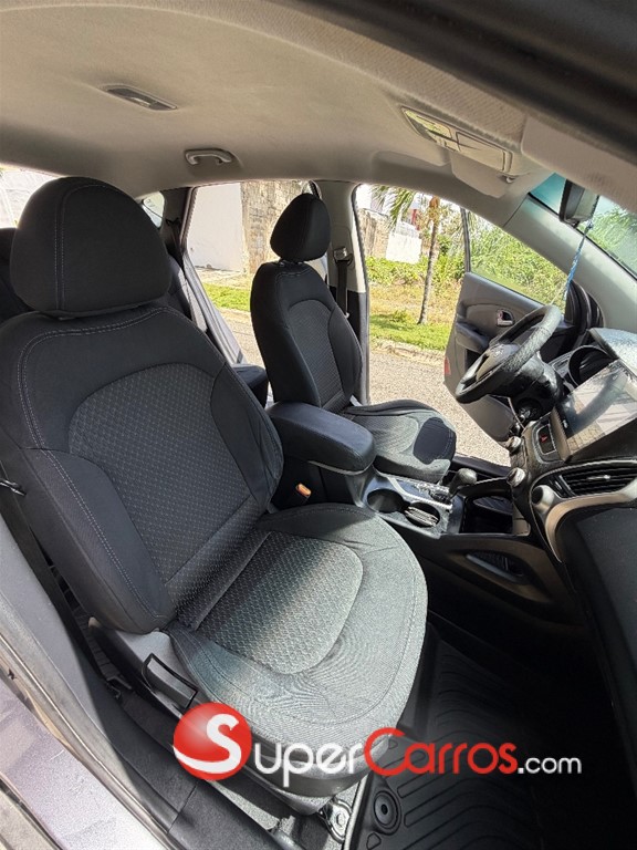 2014 Hyundai Tucson — foto 9 / 12