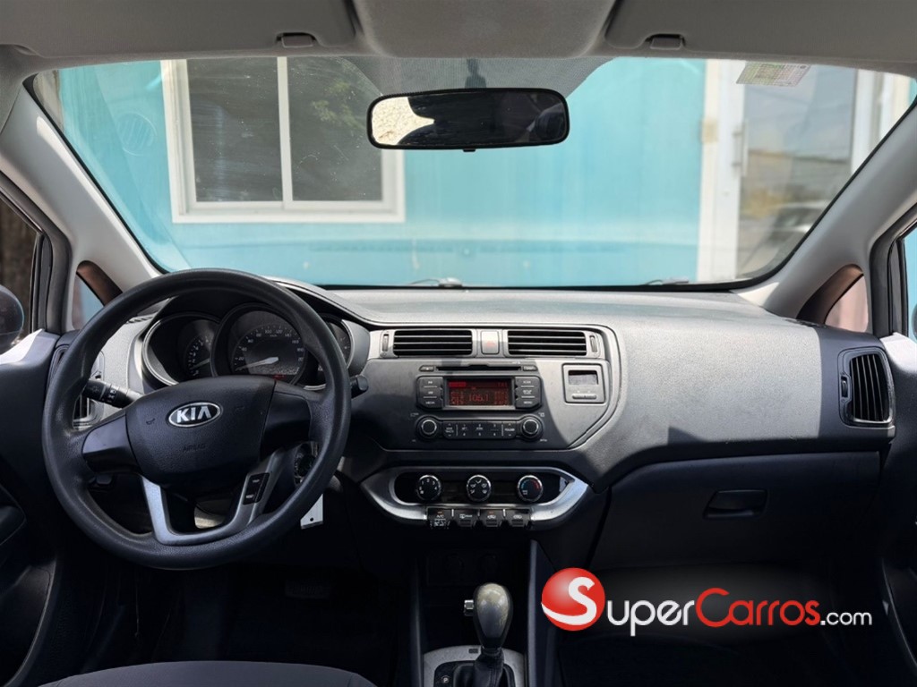 2015 Kia Rio — foto 12 / 12