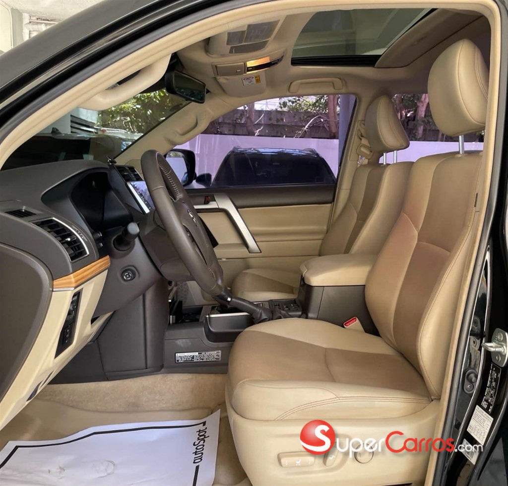 2024 Toyota Land Cruiser VXL — foto 6 / 11