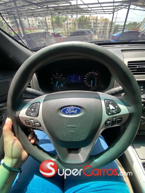 2013 Ford Explorer — foto 2 / 12