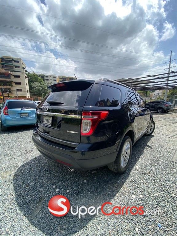 2013 Ford Explorer — foto 9 / 12