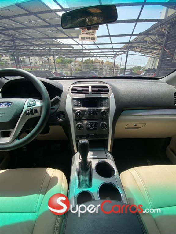 2013 Ford Explorer — foto 11 / 12