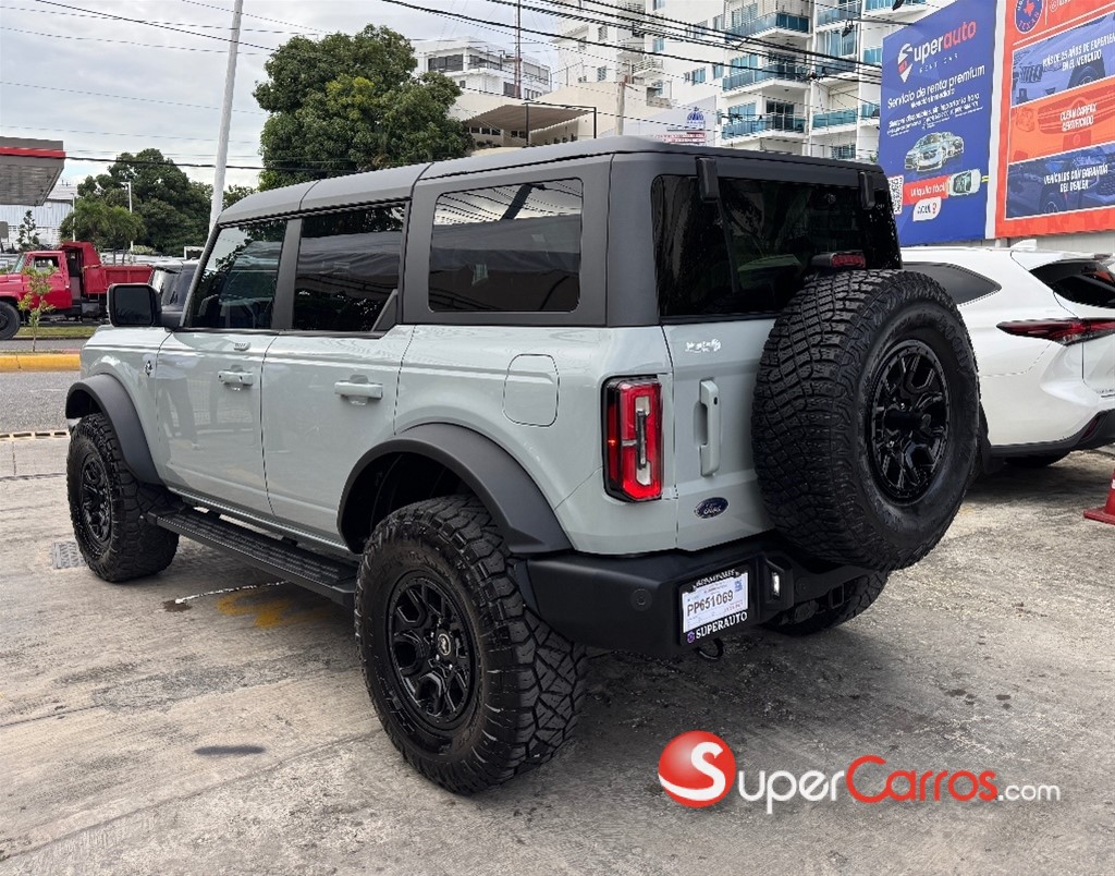 2022 Ford Bronco Outer Banks — foto 2 / 12