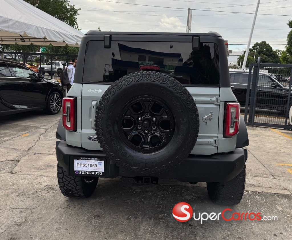 2022 Ford Bronco Outer Banks — foto 3 / 12