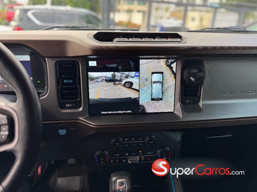 2022 Ford Bronco Outer Banks — foto 11 / 12