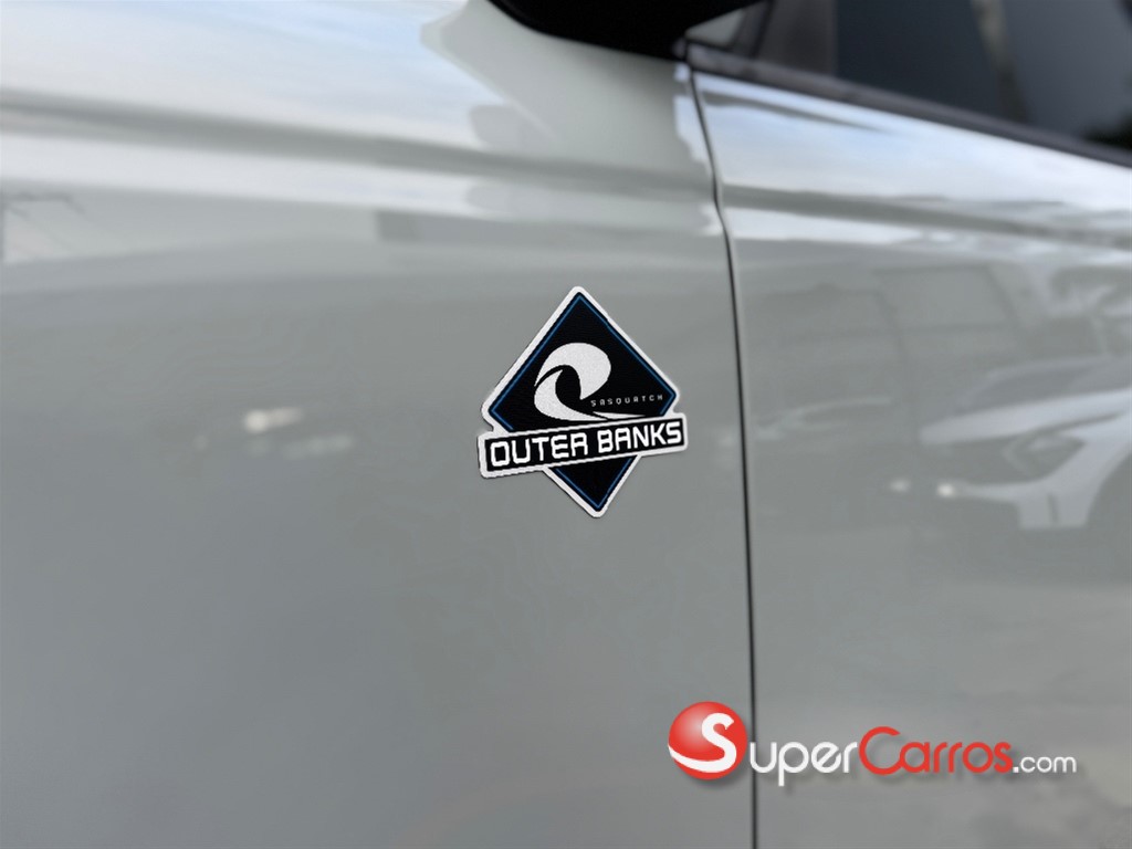 2022 Ford Bronco Outer Banks — foto 12 / 12