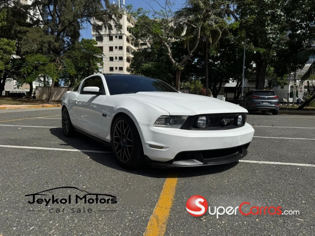 2012 Ford Mustang GT PREMIUM