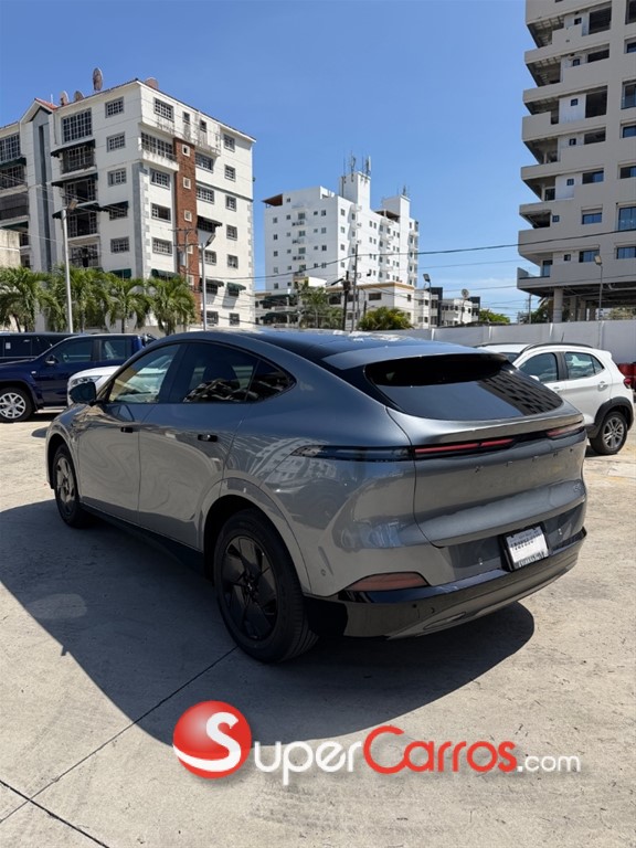2026 Xpeng G6 Standard Range — foto 3 / 7