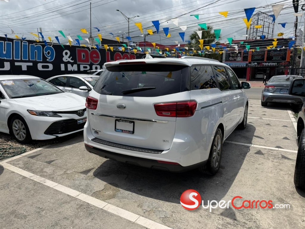 2020 Kia Sedona EX — foto 7 / 11