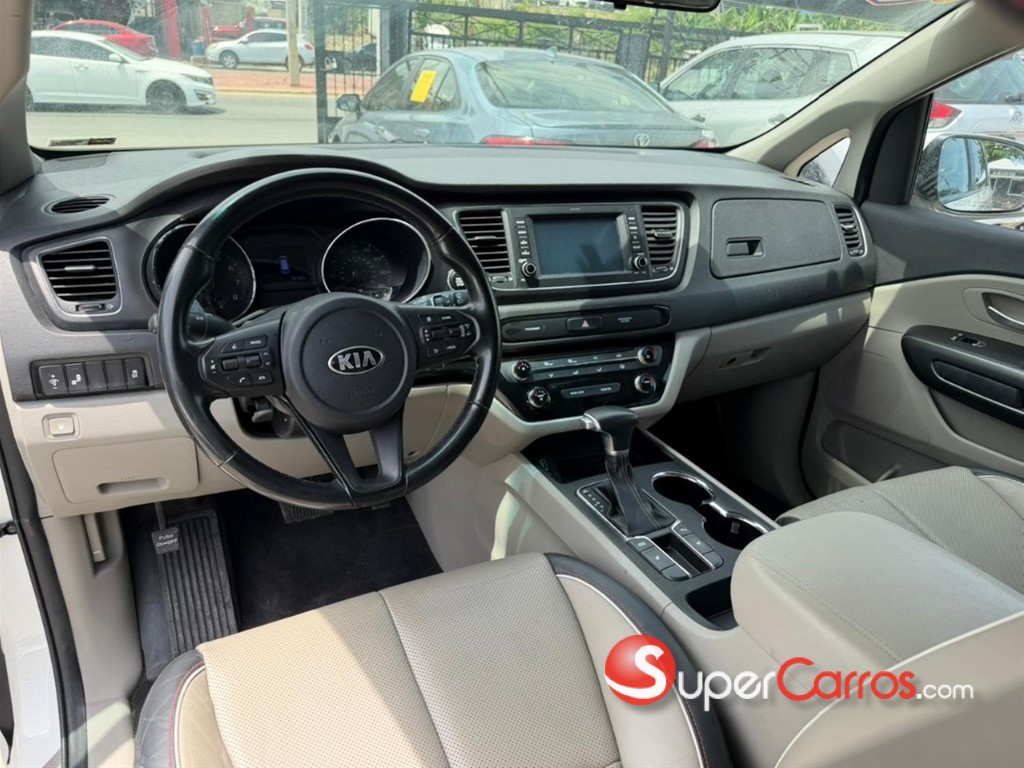 2020 Kia Sedona EX — foto 9 / 11
