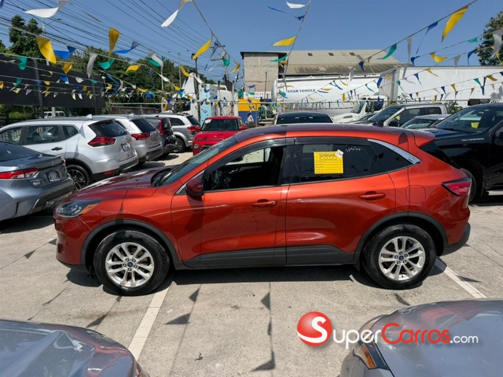 2020 Ford Escape SE — foto 8 / 9