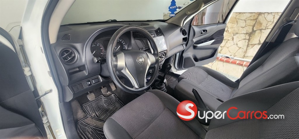 2020 Nissan Frontier NP300 — foto 6 / 7