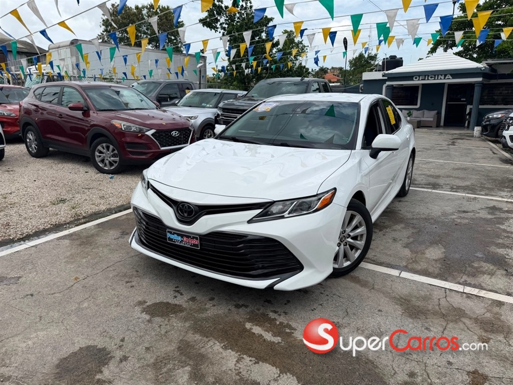 2020 Toyota Camry LE