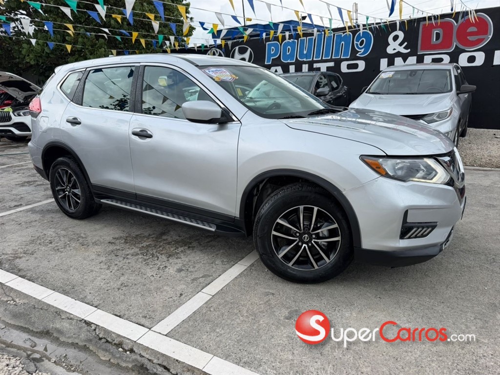 2017 Nissan Rogue — foto 8 / 8