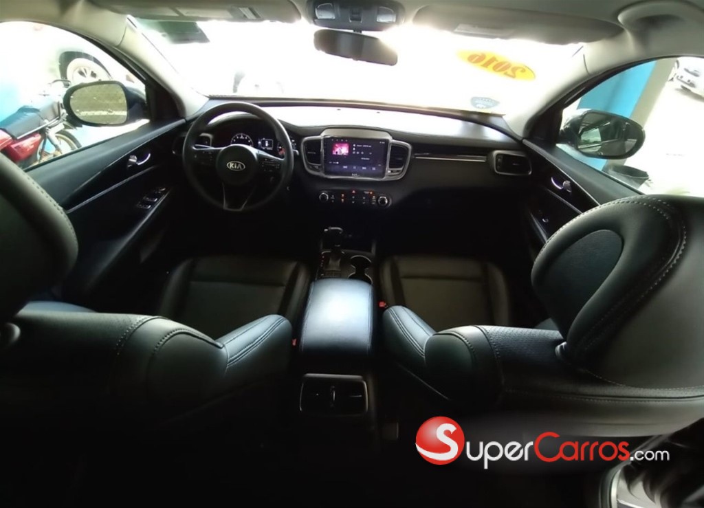 2016 Kia Sorento — foto 10 / 12