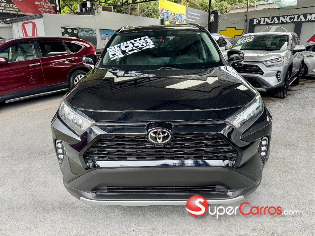 2021 Toyota RAV4 LE PLUS — foto 2 / 11