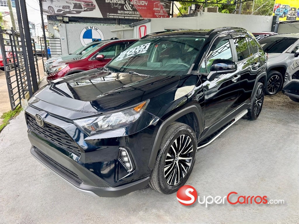 2021 Toyota RAV4 LE PLUS — foto 8 / 11
