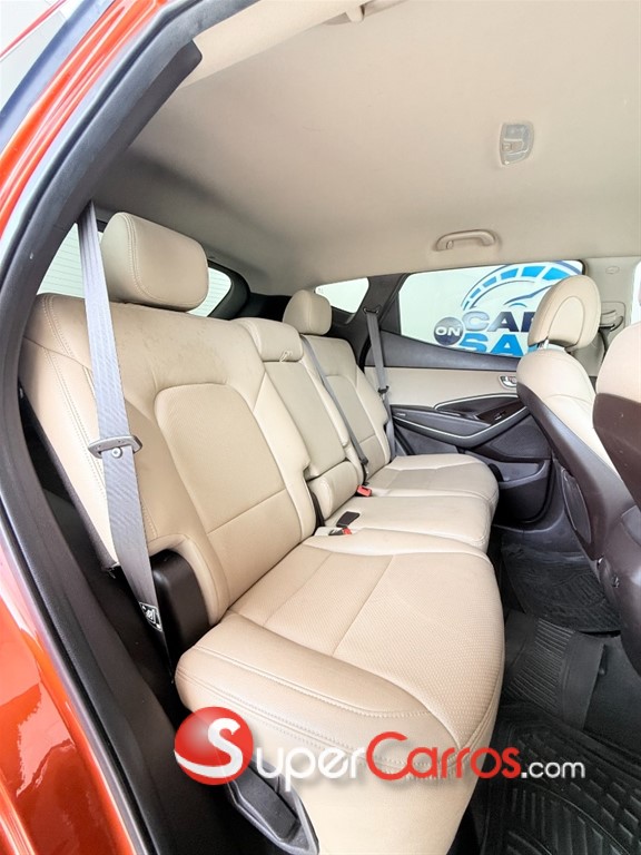 2016 Hyundai Santa Fe — foto 4 / 10