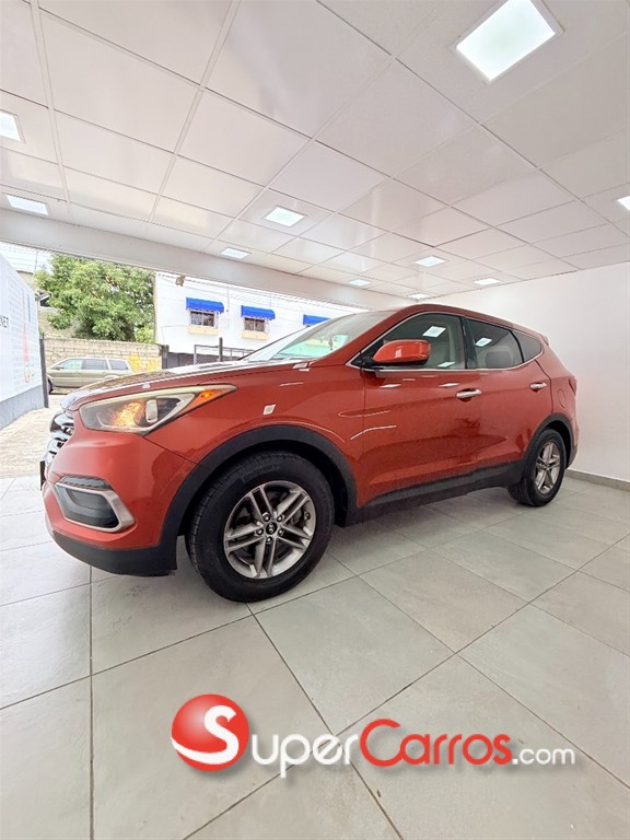 2016 Hyundai Santa Fe — foto 8 / 10