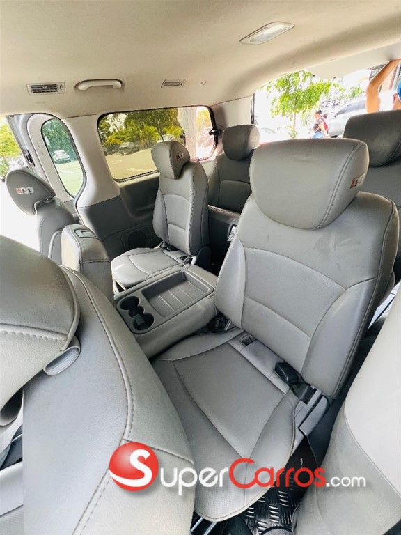 2020 Hyundai Starex GVX — foto 8 / 12