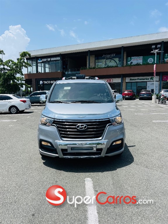2020 Hyundai Starex GVX — foto 9 / 12