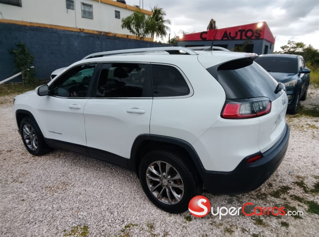2020 Jeep Cherokee Latitude Plus — foto 2 / 7