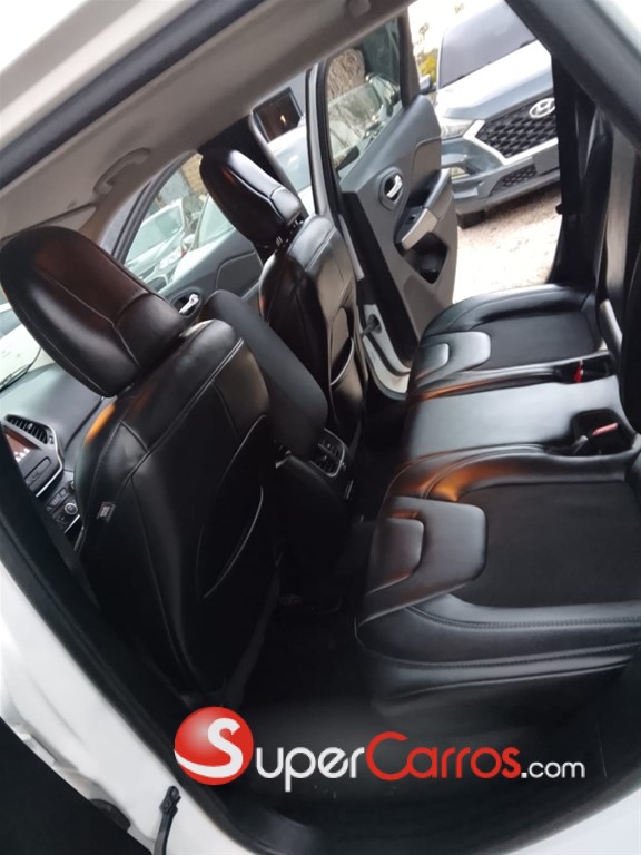 2020 Jeep Cherokee Latitude Plus — foto 7 / 7