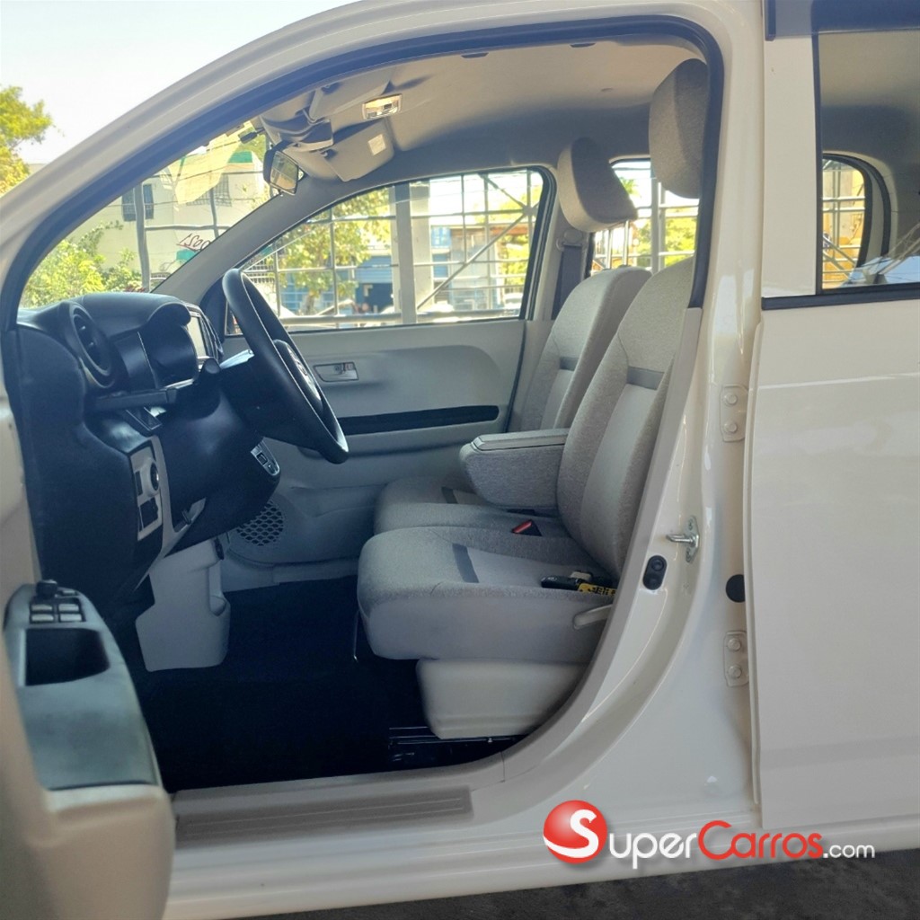 2021 Toyota Passo — foto 7 / 12