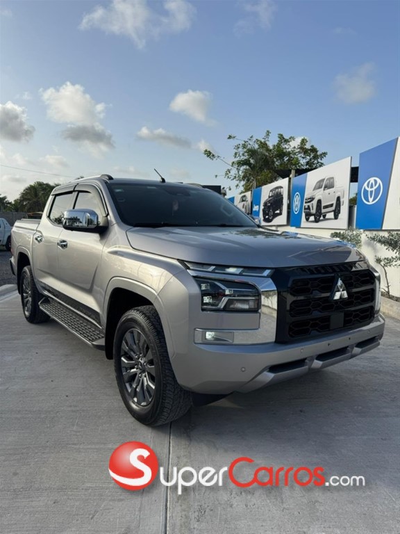2025 Mitsubishi Motors L 200 — foto 2 / 10