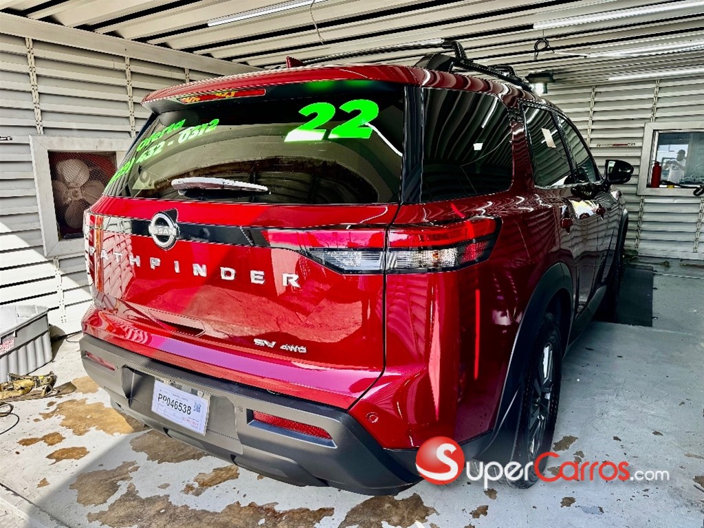 2022 Nissan Pathfinder SV — foto 6 / 9