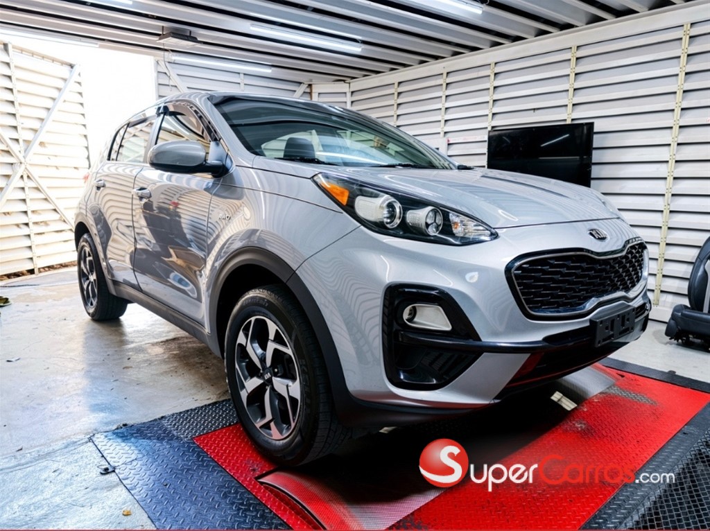 2022 Kia Sportage LX — foto 2 / 9