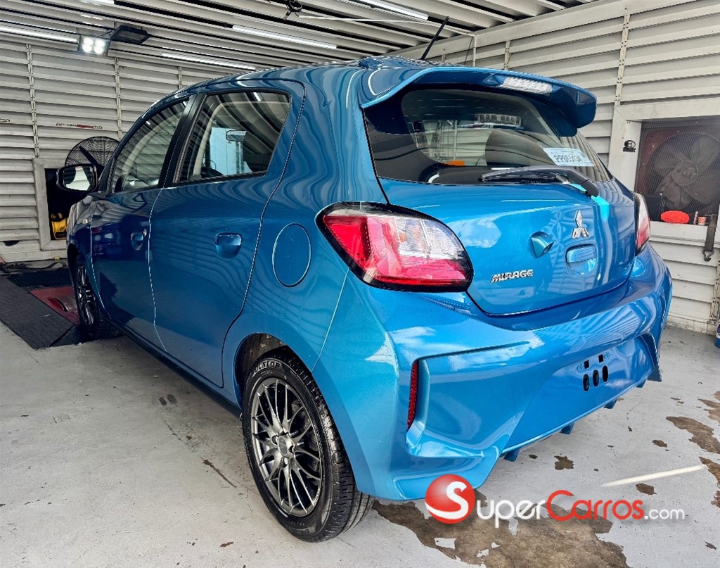 2021 Mitsubishi Motors Mirage ES — foto 4 / 7