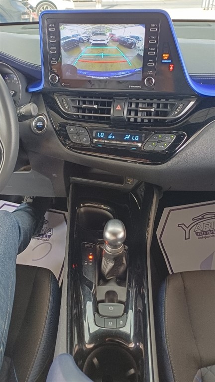 2020 Toyota C-HR LE — foto 10 / 12
