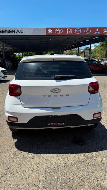 2021 Hyundai Venue — foto 2 / 9