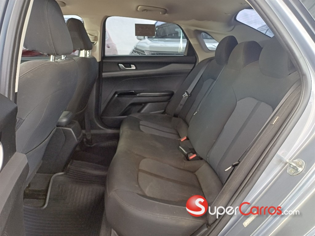 2022 Kia K-5 — foto 7 / 12