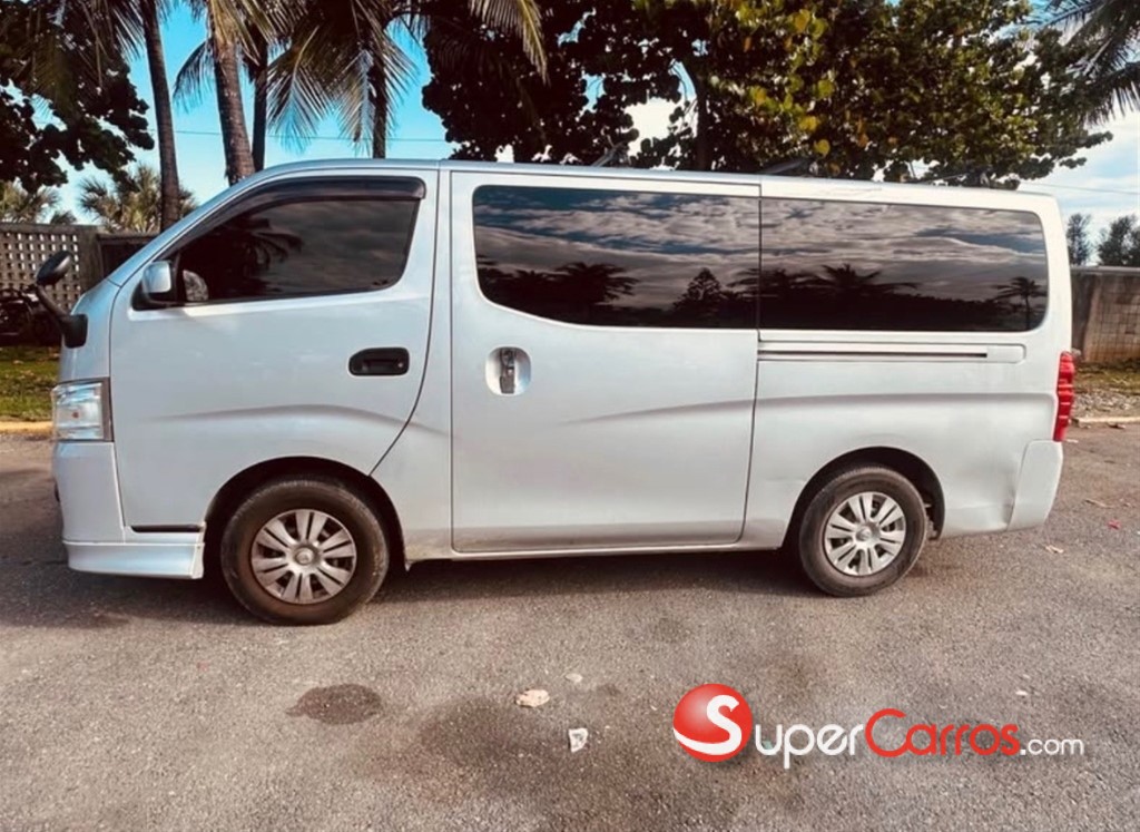 2017 Nissan NV 350 — foto 2 / 10