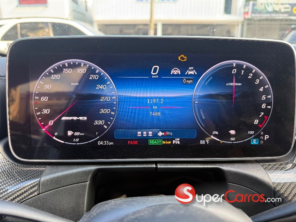 2025 Mercedes-Benz Clase C 63s AMG — foto 7 / 12