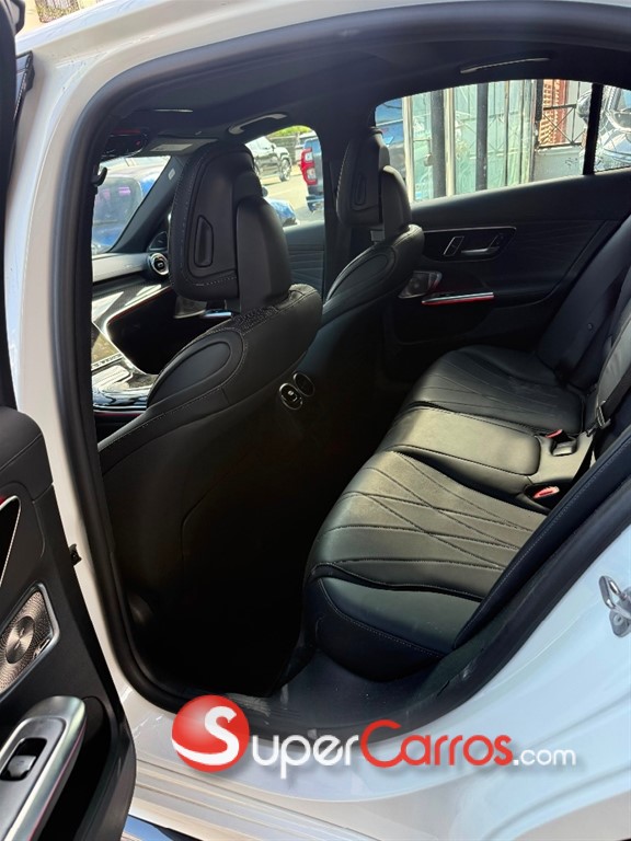 2025 Mercedes-Benz Clase C 63s AMG — foto 11 / 12