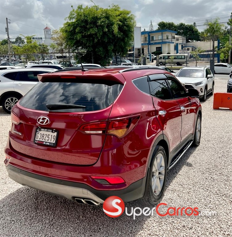 2017 Hyundai Santa Fe SE — foto 6 / 12