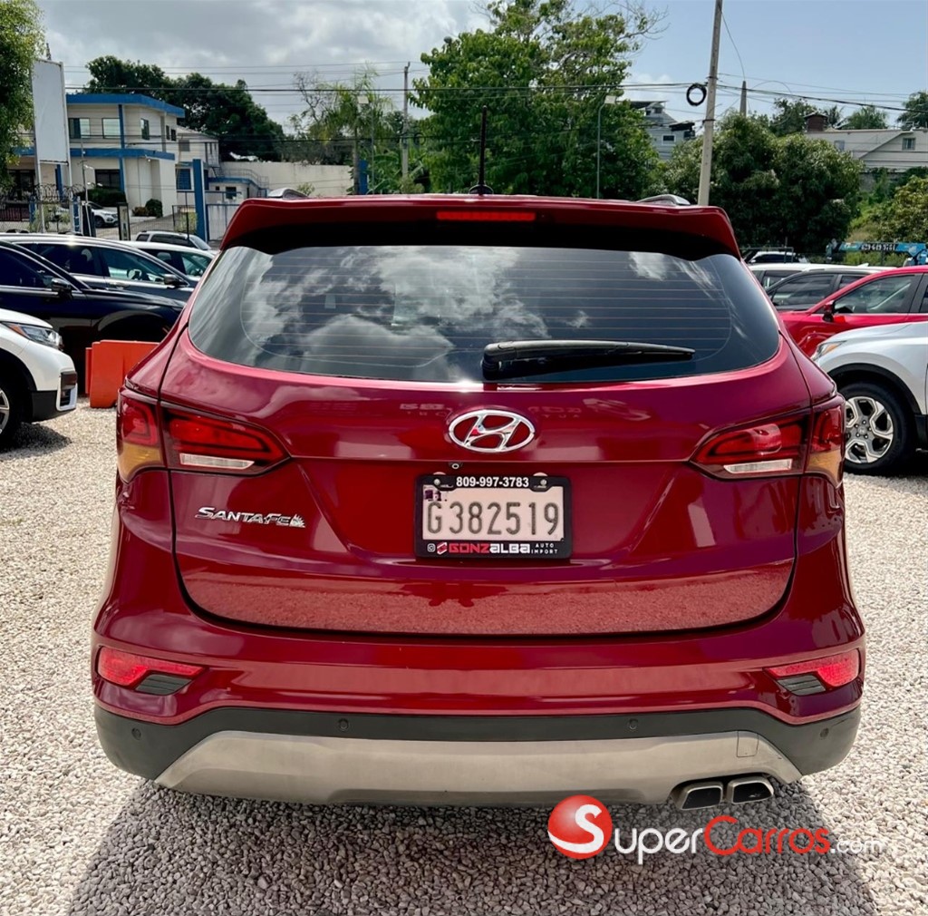 2017 Hyundai Santa Fe SE — foto 8 / 12